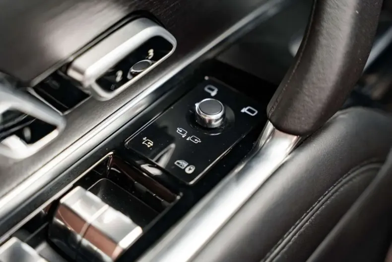 Land Rover Range Rover din 2022 cu 94.915 km - oferta LAN163262 - foto 23