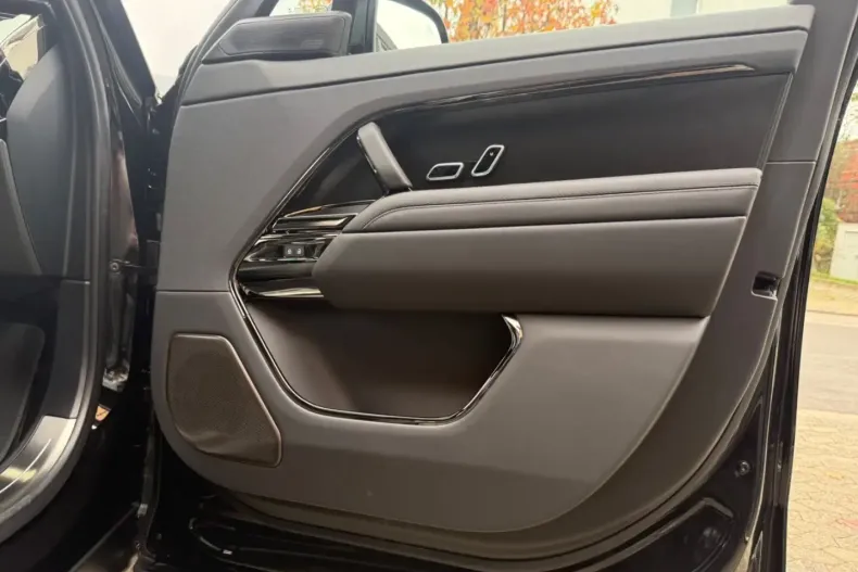 Land Rover Range Rover Sport din 2024 cu 1.700 km - oferta LAN163268 - foto 23