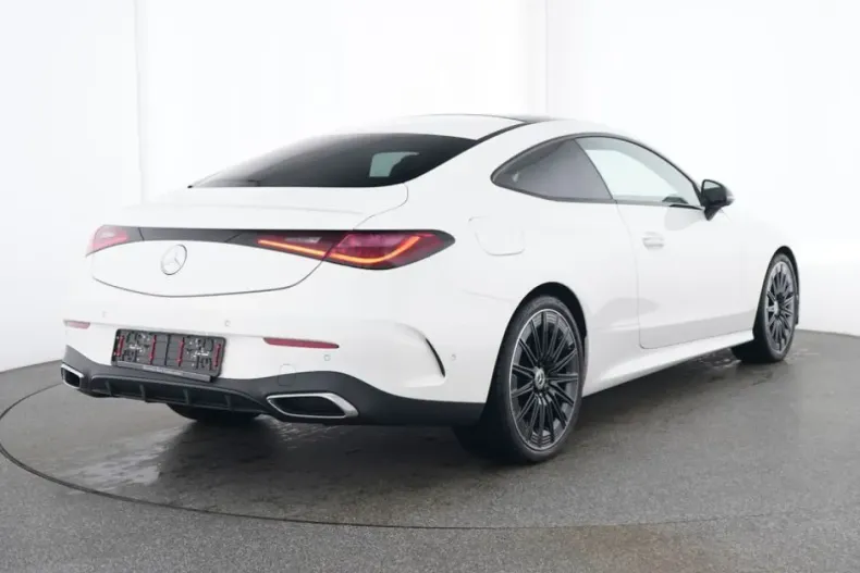 Mercedes-Benz CLE 300 din 2024 cu 16.405 km - oferta MER163269 - foto 2