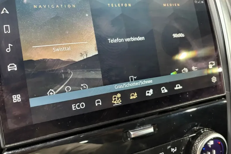 Land Rover Discovery din 2022 cu 75.000 km - oferta LAN163271 - foto 36