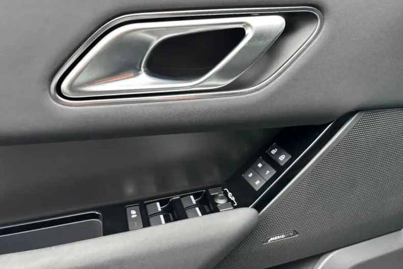 Land Rover Range Rover Velar din 2023 cu 13.000 km - oferta LAN163272 - foto 16