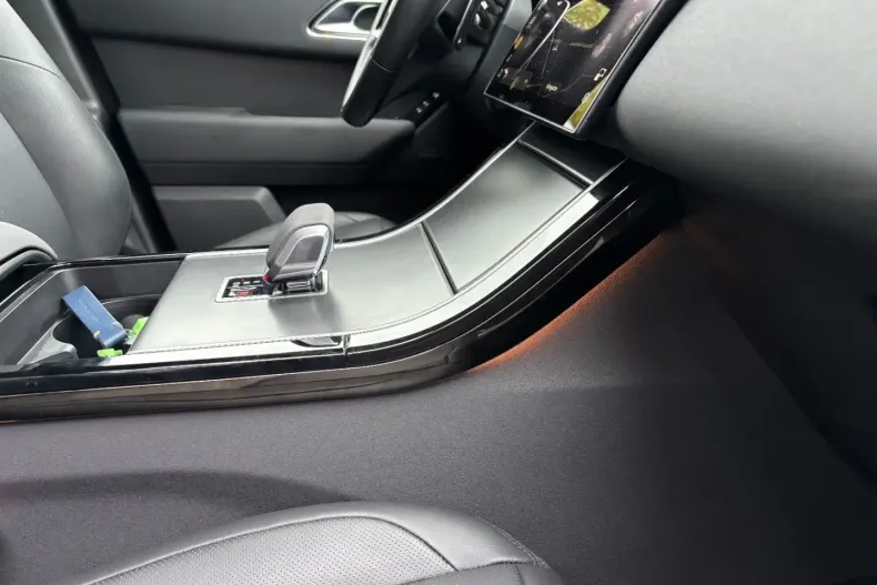 Land Rover Range Rover Velar din 2023 cu 13.000 km - oferta LAN163272 - foto 24