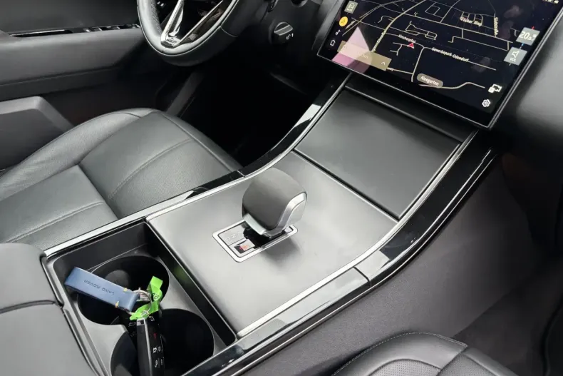 Land Rover Range Rover Velar din 2023 cu 13.000 km - oferta LAN163272 - foto 25