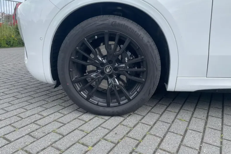 Maserati Grecale din 2024 cu 22.500 km - oferta MAS163278 - foto 9