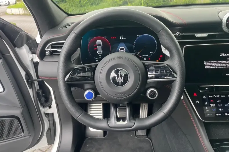 Maserati Grecale din 2024 cu 22.500 km - oferta MAS163278 - foto 12