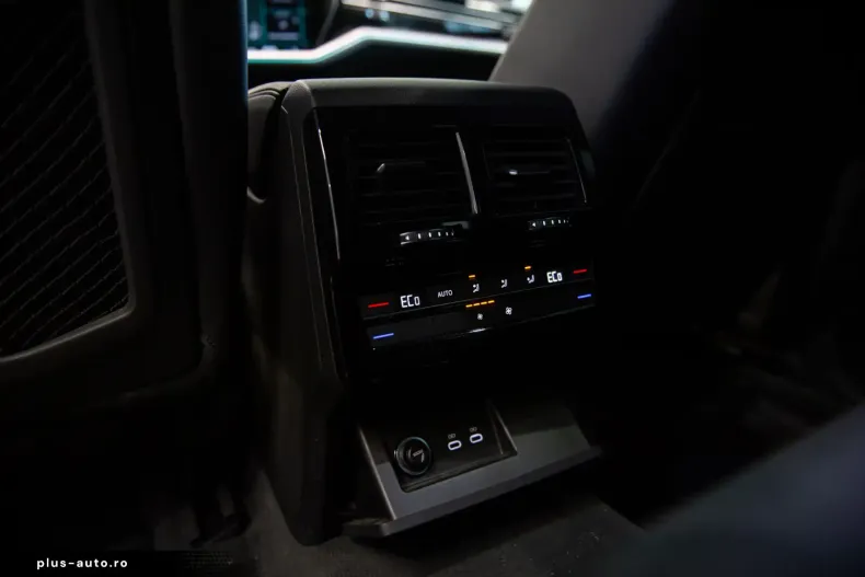 Volkswagen Touareg din 2025 cu 17.407 km - oferta VOL163280 - foto 35