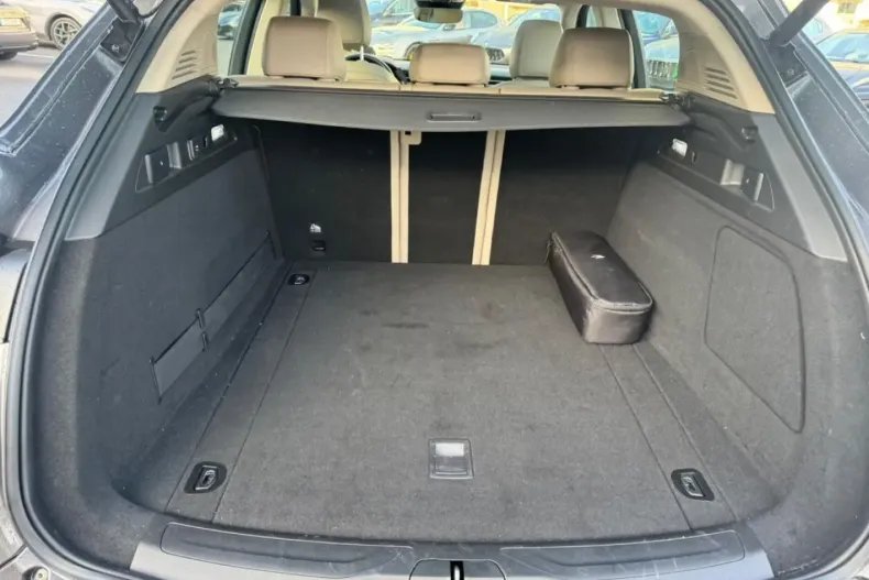 Maserati Grecale din 2023 cu 29.840 km - oferta MAS163281 - foto 8