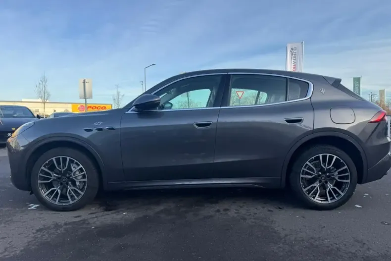 Maserati Grecale din 2023 cu 29.840 km - oferta MAS163281 - foto 10