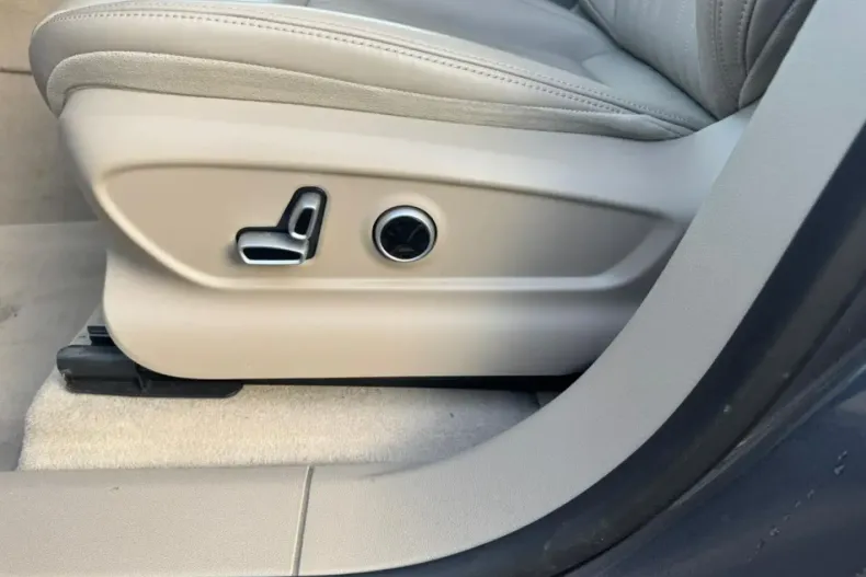 Maserati Grecale din 2023 cu 29.840 km - oferta MAS163281 - foto 12