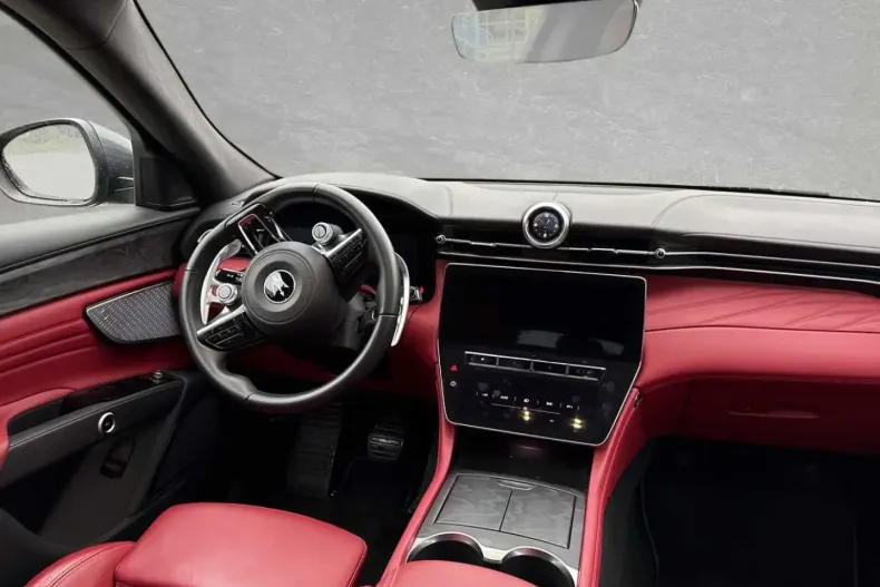 Maserati Grecale din 2022 cu 26.500 km - oferta MAS163284 - foto 4