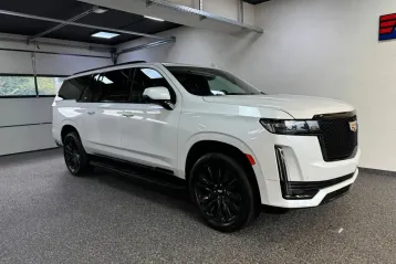 Cadillac Escalade din 2022 - oferta CAD163295