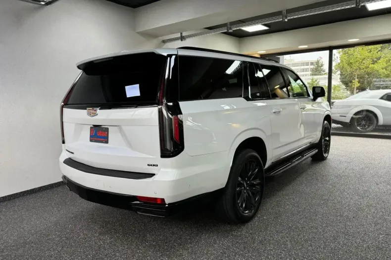 Cadillac Escalade din 2022 cu 42.566 km - oferta CAD163295 - foto 7