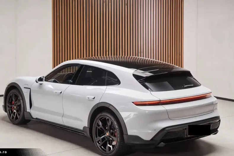 Porsche Taycan din 2022 cu 26.500 km - oferta POR163298 - foto 2