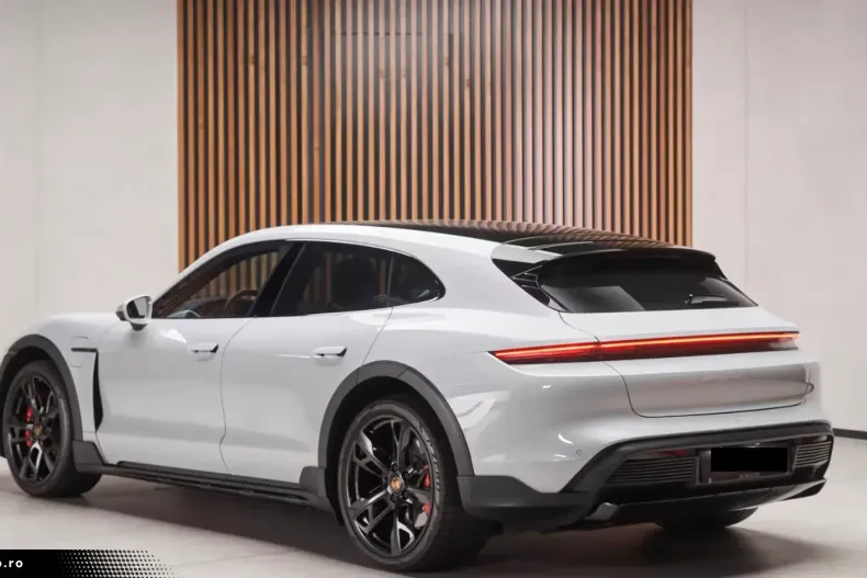 Porsche Taycan din 2022 cu 26.500 km - oferta POR163298 - foto 3