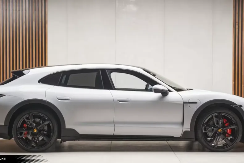 Porsche Taycan din 2022 cu 26.500 km - oferta POR163298 - foto 10