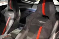 Aston Martin V8 Vantage din 2023 cu 12.800 km - oferta AST163299 - foto 11