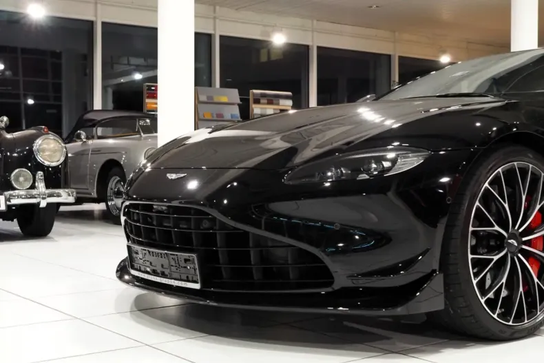 Aston Martin V8 Vantage din 2023 cu 12.800 km - oferta AST163299 - foto 22