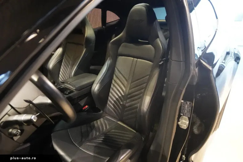 Aston Martin DBX din 2023 cu 26.000 km - oferta AST163303 - foto 8