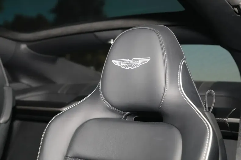 Aston Martin Vanquish din 2025 cu 3.000 km - oferta AST163304 - foto 11