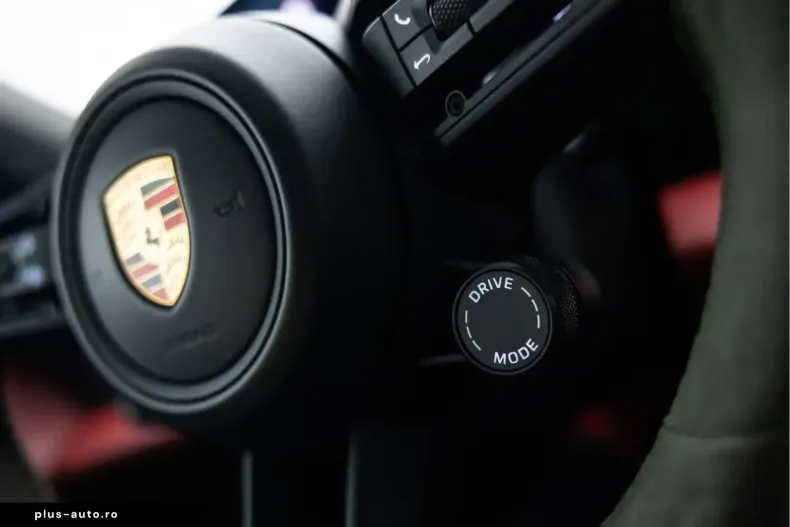 Porsche Taycan din 2020 cu 77.590 km - oferta POR163308 - foto 9