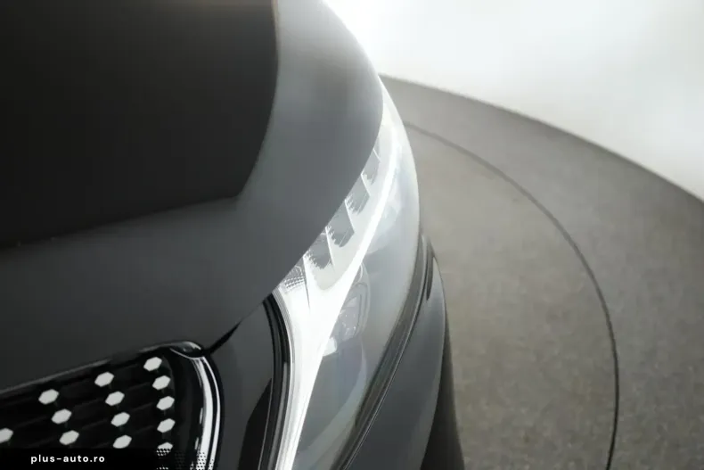 Mercedes-Benz V 300 din 2023 cu 70.800 km - oferta MER163333 - foto 8