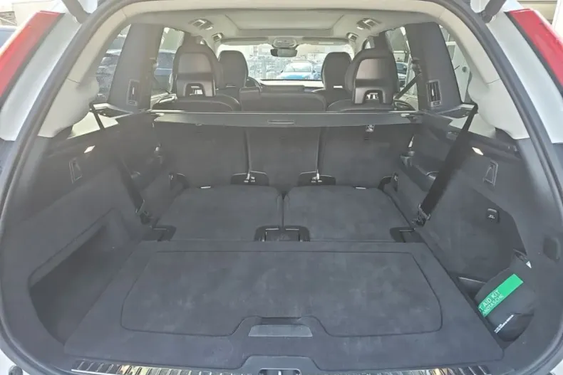 Volvo XC90 din 2024 cu 20.800 km - oferta VOL163341 - foto 5