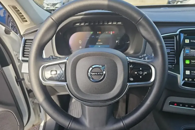 Volvo XC90 din 2024 cu 20.800 km - oferta VOL163341 - foto 11