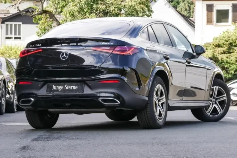 Mercedes-Benz GLC 200 din 2025 cu 5.461 km - oferta MER163345 - foto 3