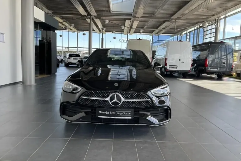 Mercedes-Benz C 300 din 2024 cu 6.886 km - oferta MER163350 - foto 2