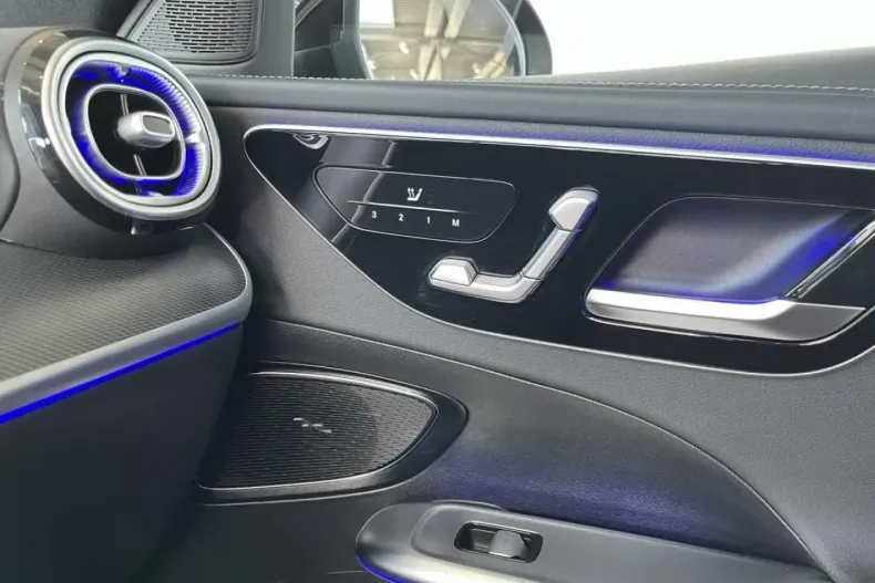 Mercedes-Benz C 300 din 2024 cu 6.886 km - oferta MER163350 - foto 16