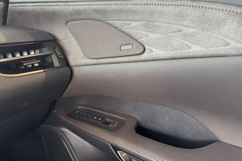 Lexus RX 450 din 2023 cu 49.288 km - oferta LEX163361 - foto 30