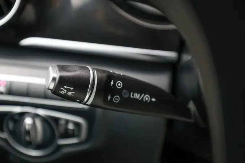 Mercedes-Benz V 220 din 2021 cu 96.012 km - oferta MER163363 - foto 27