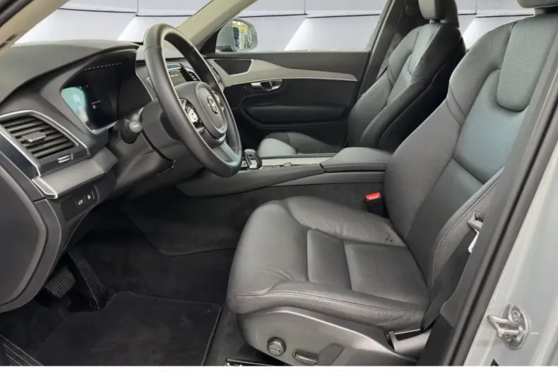 Volvo XC90 din 2024 cu 23.224 km - oferta VOL163364 - foto 5