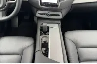 Volvo XC90 din 2024 cu 23.224 km - oferta VOL163364 - foto 9