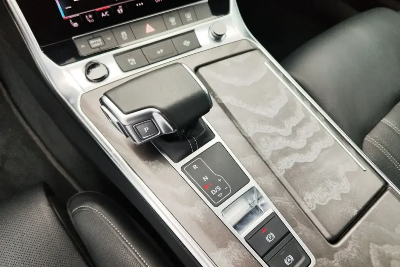 Audi A6 din 2024 cu 49.808 km - oferta AUD163365 - foto 10