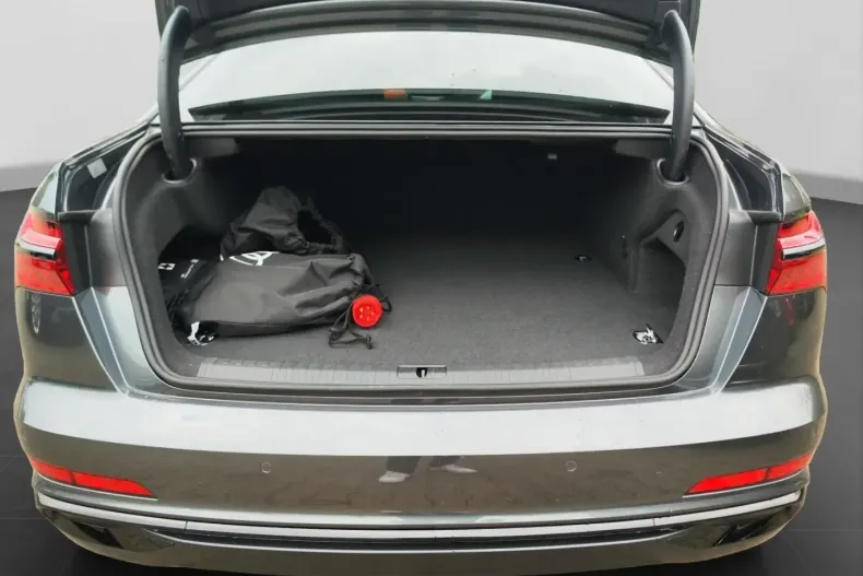 Audi A6 din 2024 cu 49.808 km - oferta AUD163365 - foto 16