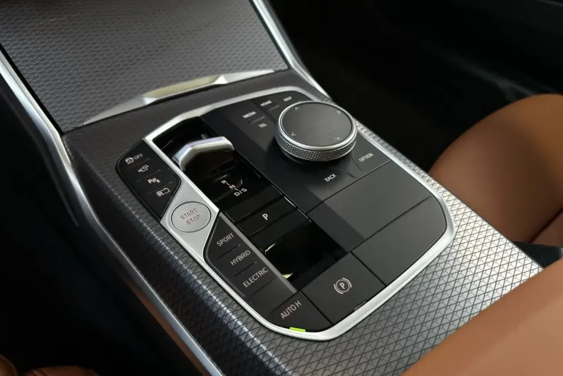 BMW 330 din 2024 cu 29.150 km - oferta BMW163369 - foto 9