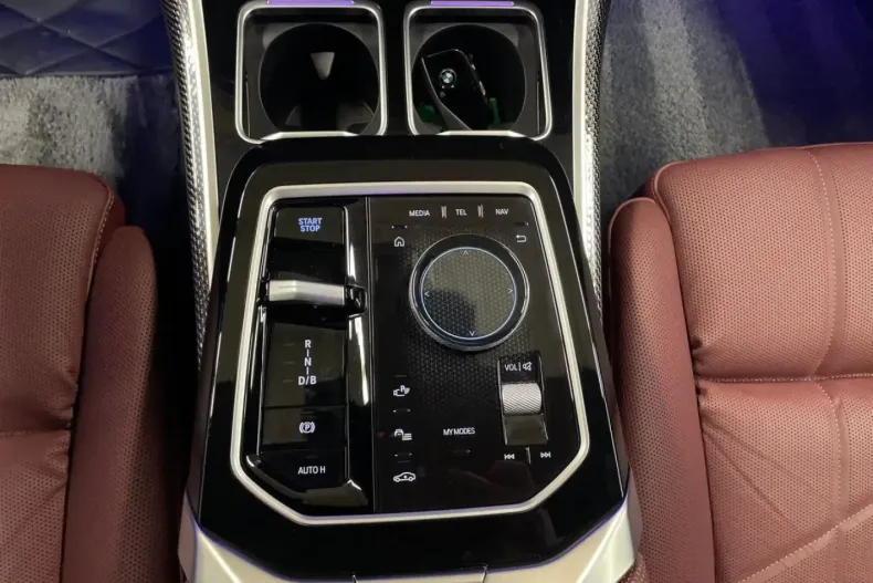 BMW i7 din 2025 cu 15.811 km - oferta BMW163376 - foto 10