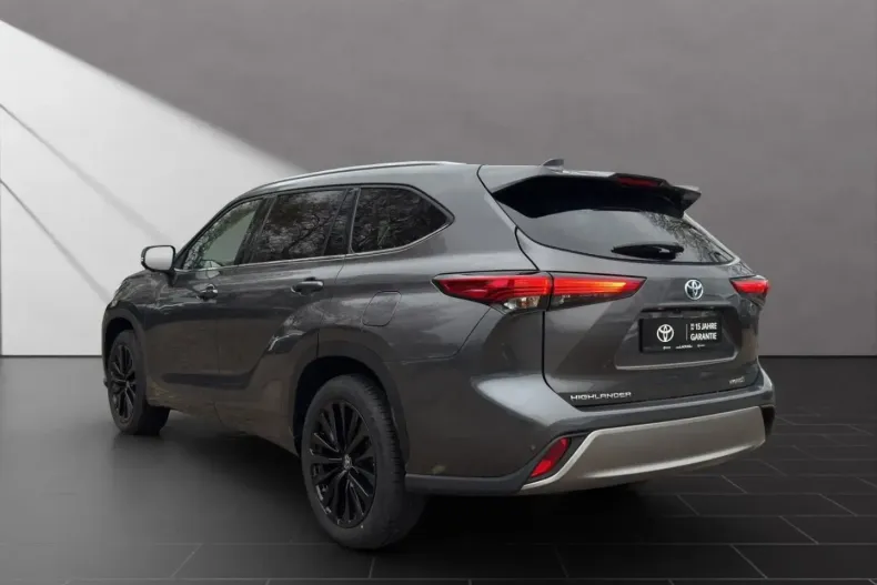 Toyota Highlander din 2024 cu 22.742 km - oferta TOY163378 - foto 3