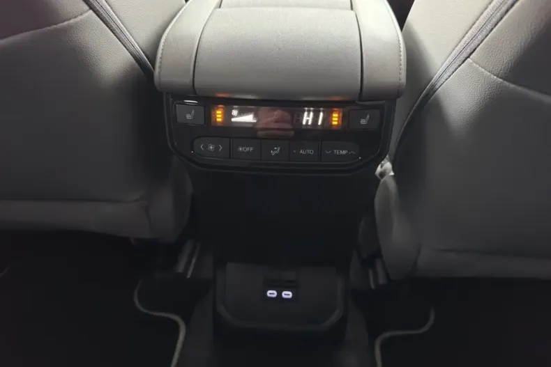 Toyota Highlander din 2024 cu 22.742 km - oferta TOY163378 - foto 22