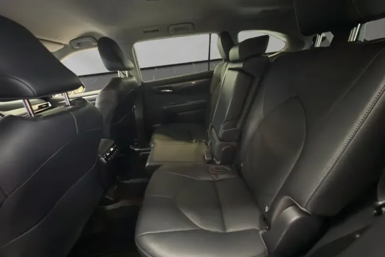 Toyota Highlander din 2024 cu 18.784 km - oferta TOY163379 - foto 16