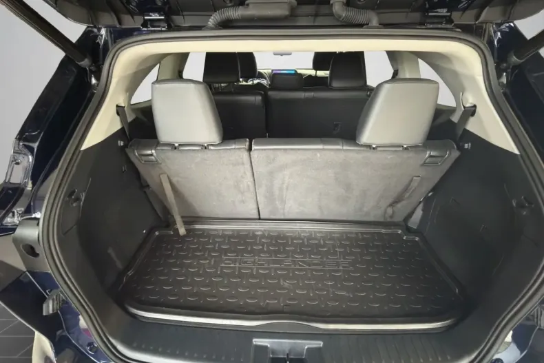 Toyota Highlander din 2024 cu 18.784 km - oferta TOY163379 - foto 19