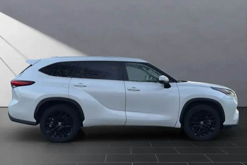 Toyota Highlander din 2024 cu 27.030 km - oferta TOY163380 - foto 6