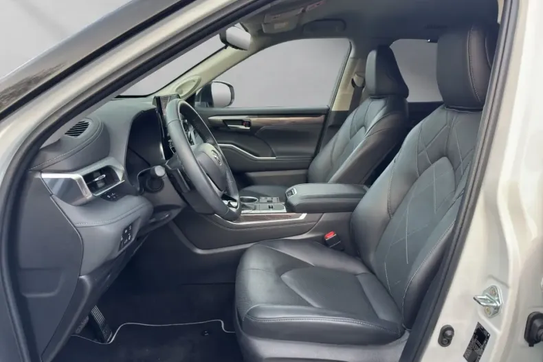 Toyota Highlander din 2024 cu 27.030 km - oferta TOY163380 - foto 9