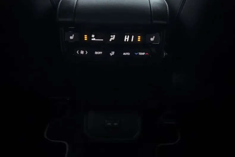 Toyota Highlander din 2024 cu 39.074 km - oferta TOY163381 - foto 22