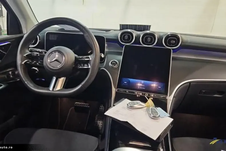 Mercedes-Benz GLC 220 din 2023 cu 58.307 km - oferta MER163382 - foto 5
