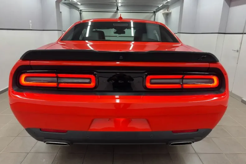Dodge Challenger din 2023 cu 19.877 km - oferta DOD163383 - foto 6