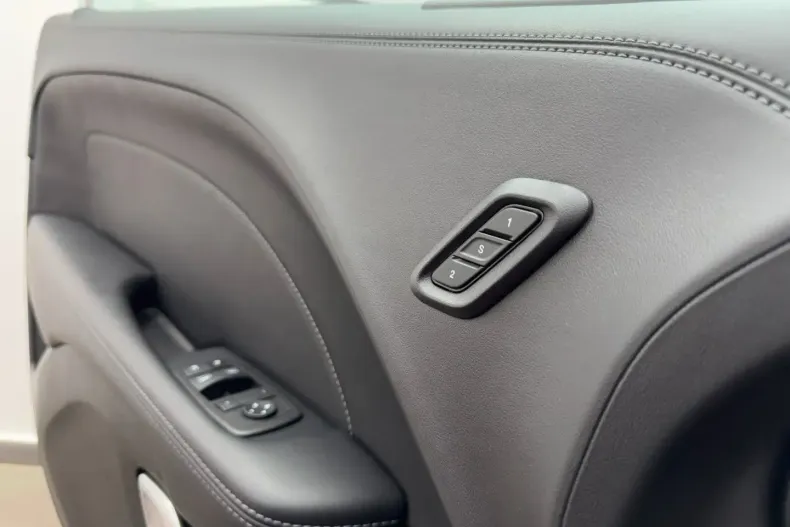 Dodge Challenger din 2023 cu 19.877 km - oferta DOD163383 - foto 20