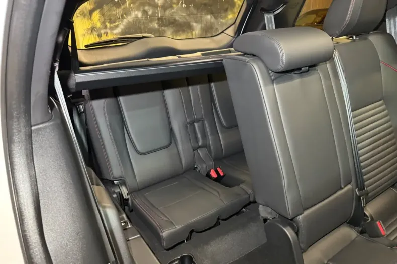 Land Rover Discovery Sport din 2023 cu 21.900 km - oferta LAN163394 - foto 17