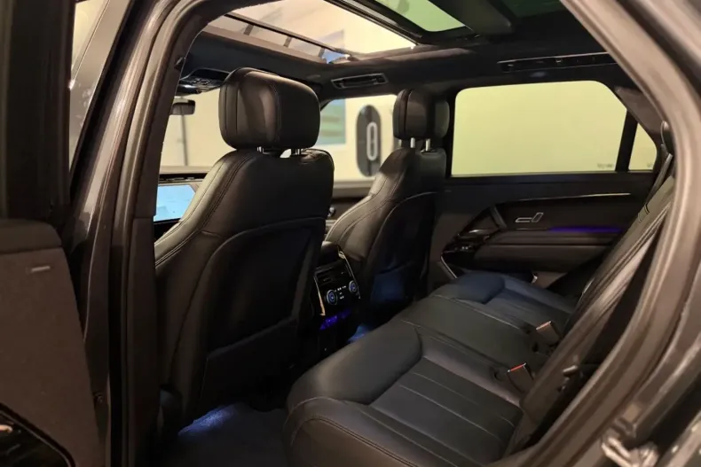 Land Rover Range Rover Sport din 2023 cu 39.000 km - oferta LAN163399 - foto 9